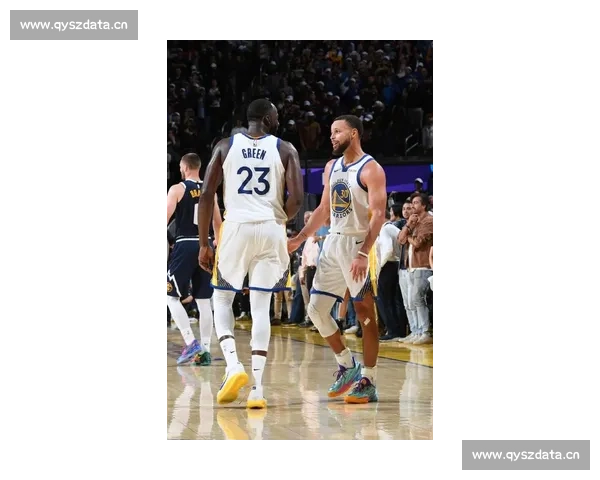 勇士队今日比赛精彩回顾 勇敢拼搏力克对手 展现强大团队实力